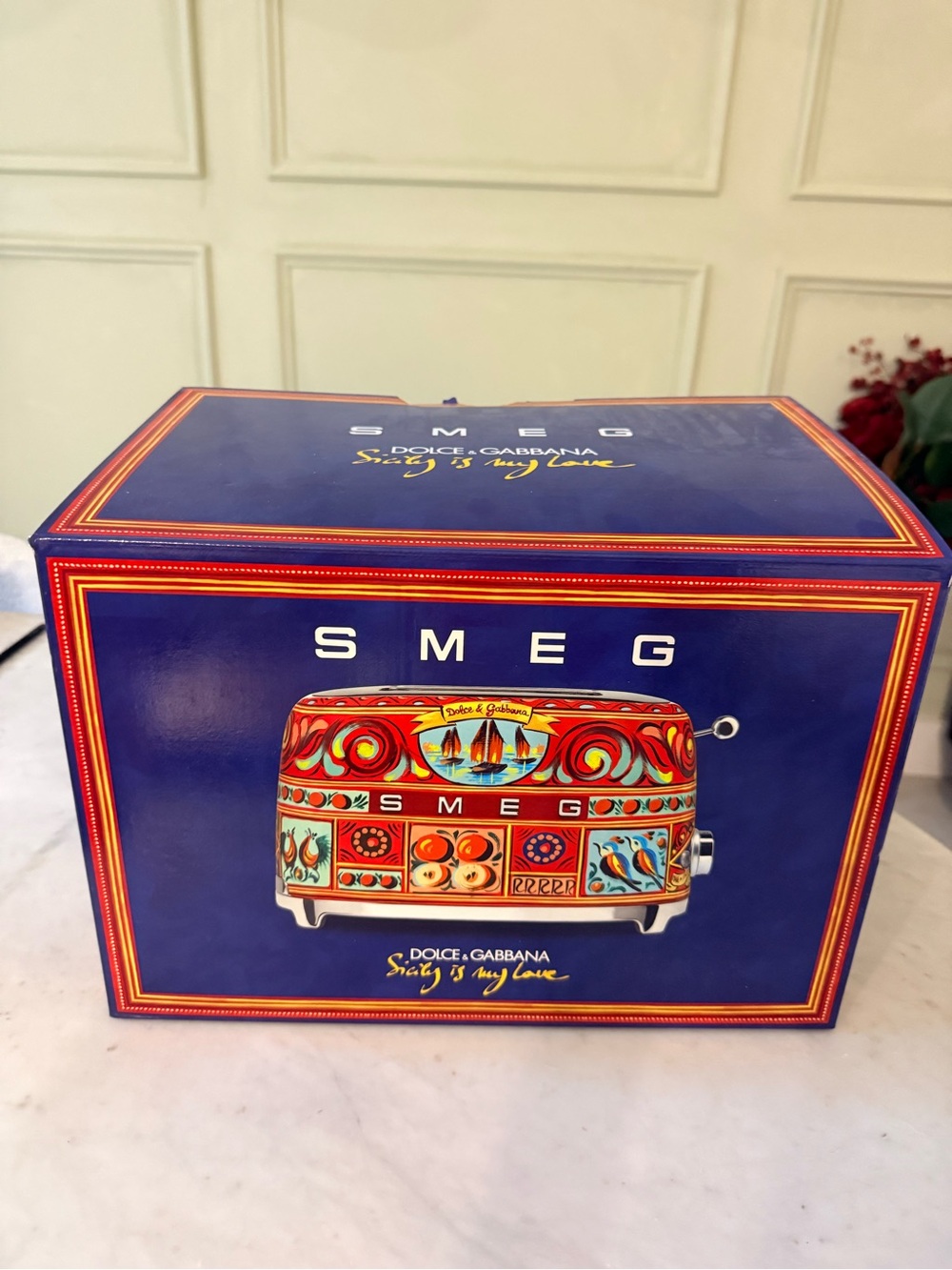 Dolce & Gabbana Blue Decorative SMEG Toaster with Box with Multicolor Artwork